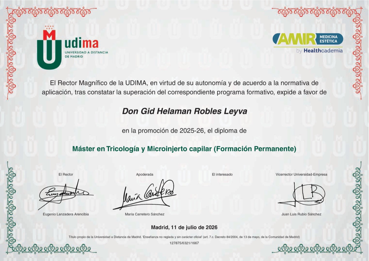 Diploma del Máster en Tricología y Microinjerto Capilar expedido por la UDIMA en colaboración con AMIR